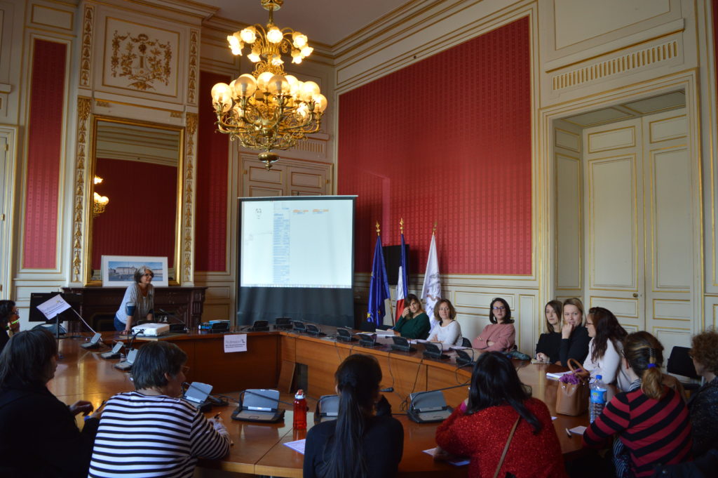 Le Data workshop sur les astuce de codage, animé par Evelyne Rouquet